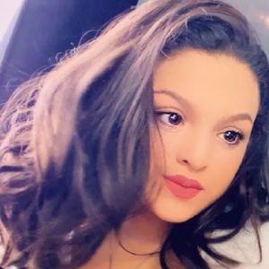 Meet your Posher, Vivian